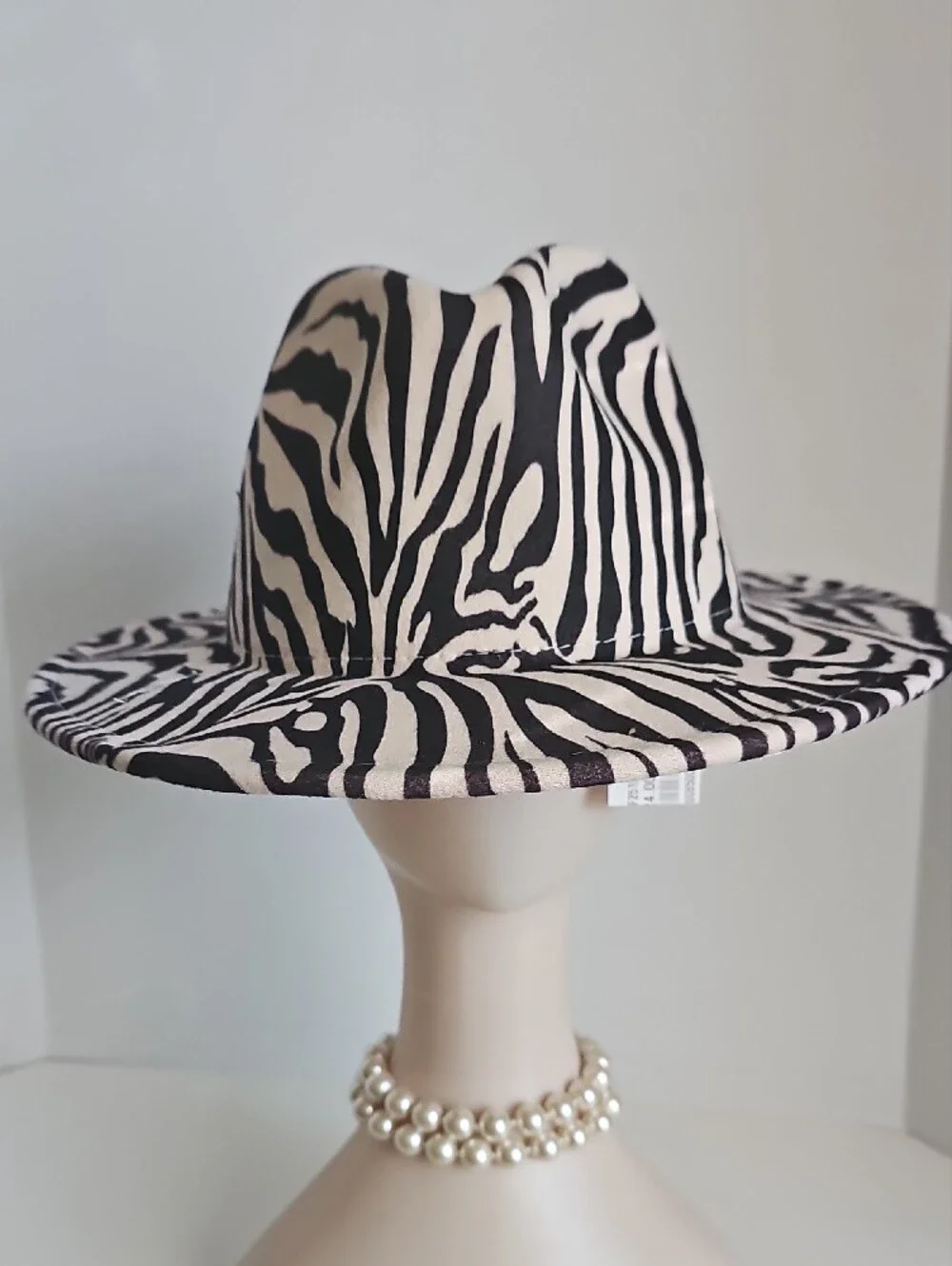 Beloved Millinery Gorgeous Zebra Print Wide Brim Panama Fedora Hat Black & Cream